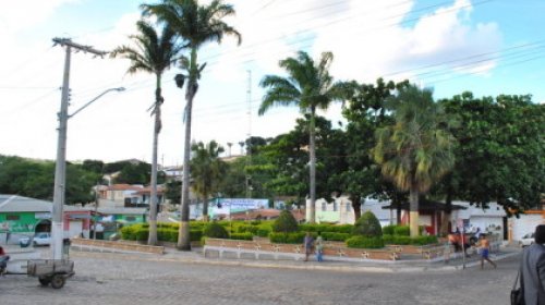 [Pedreiro é preso acusado de estuprar menina de 12 anos e homem de 30 é preso por estupro de so...]