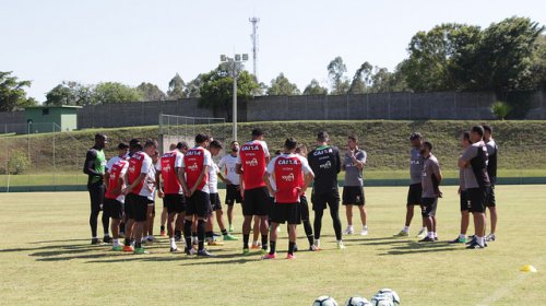 [Na porta do Z4, Vitória precisa somar cinco pontos para se livrar de qualquer possibilidade de...]