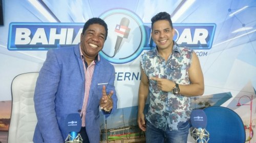 [Bimbinho Simpático fala sobre o sucesso “Coroa VS Novinha” no programa Conectado]