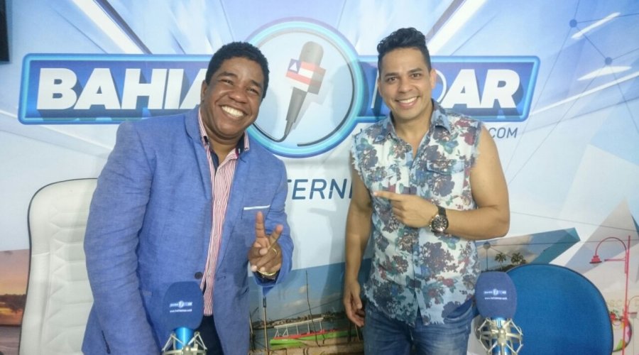 [Bimbinho Simpático fala sobre o sucesso “Coroa VS Novinha” no programa Conectado]