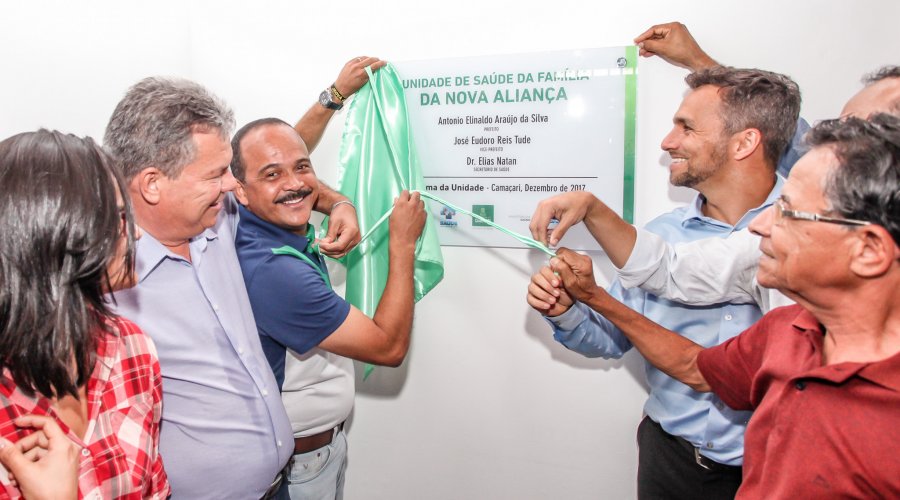 [Prefeitura de Camaçari entrega USF da Nova Aliança revitalizada]