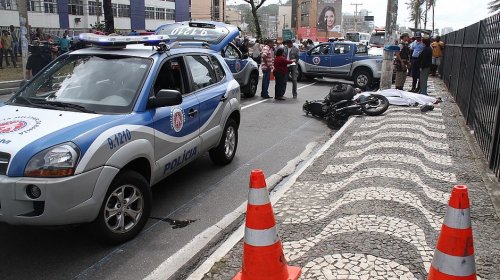 [Advogado criminalista fala sobre absolvição de Kátia Vargas no programa Bahia no Ar]