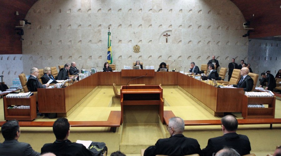 [STF tem 4 votos a 3 contra imunidade a deputados estaduais]