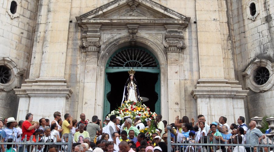 [Homenagens a Conceição da Praia abrem festejos do Verão em Salvador]