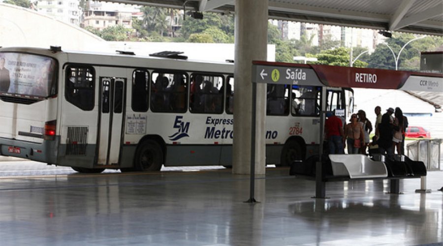 [Ponto final de quatro linhas de ônibus metropolitanos muda para a Estação Retiro, em Salvador]