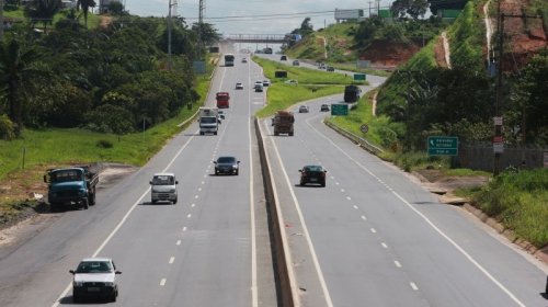 [Motociclista morre e duas pessoas ficam feridas em acidente no Cia-Aeroporto nesta manhã (13) ]