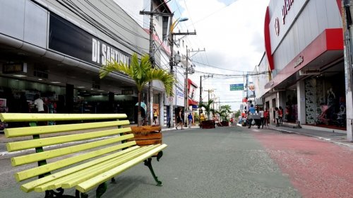 [Centro de Camaçari funciona com horário diferenciado até dia 30 de dezembro]