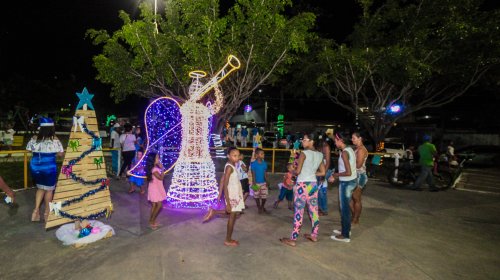 [Camaçari celebra o 1º Natal Sustentável ]