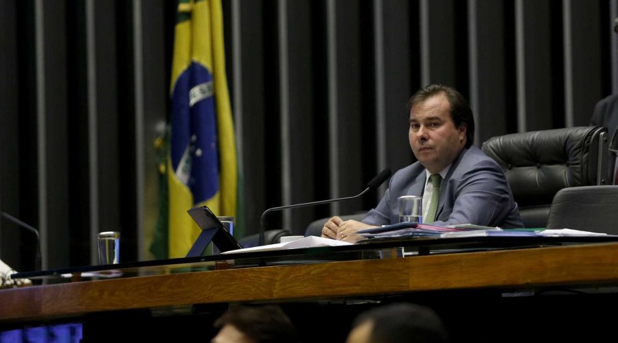 [DEM quer testar nome de Rodrigo Maia para presidente da República]