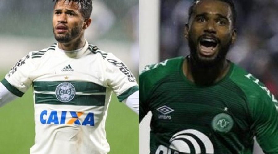 [Vitória tenta negociar com velhos conhecidos do torcedor baiano]