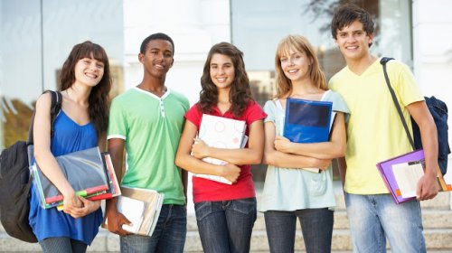 [Ensino Superior: Há bolsas de estudos disponíveis para Camaçari]