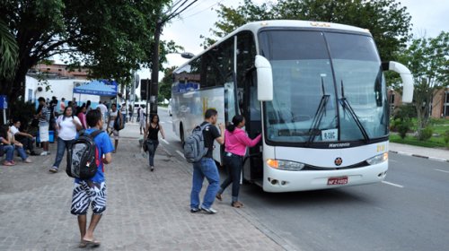 [Cadastro e troca de selos do Transporte Universitário de Simões Filho começam segunda (15)]