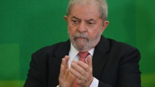 [Para levar manifestantes pró-Lula durante julgamento, PT faz vaquinha internet e registra doaç...]