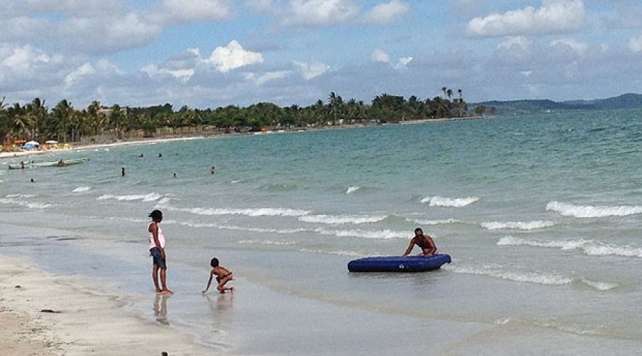 [Praias de Jauá e Madre de Deus são consideradas impróprias para banho]