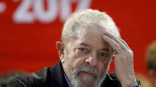 [Após 3 horas, termina depoimento de Lula no caso do sítio de Atibaia]