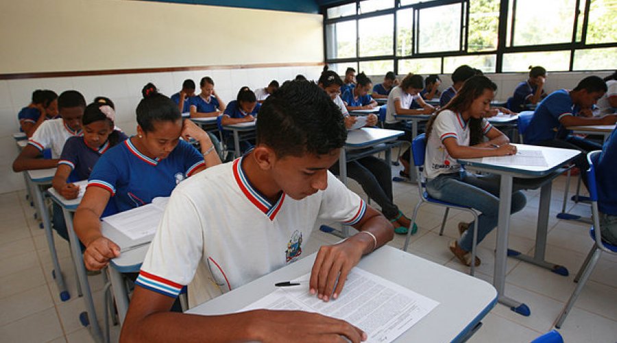 [Começa na próxima semana a renovação de matrícula para estudantes da rede estadual de ensino ]