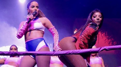 [Novidade: Anitta e Ludmilla anunciam parceira musical: ‘Tá no forno’]