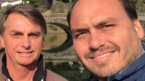 [Bolsonaro revela que quer nomear filho como ministro-chefe da Secretaria de Comunicação]