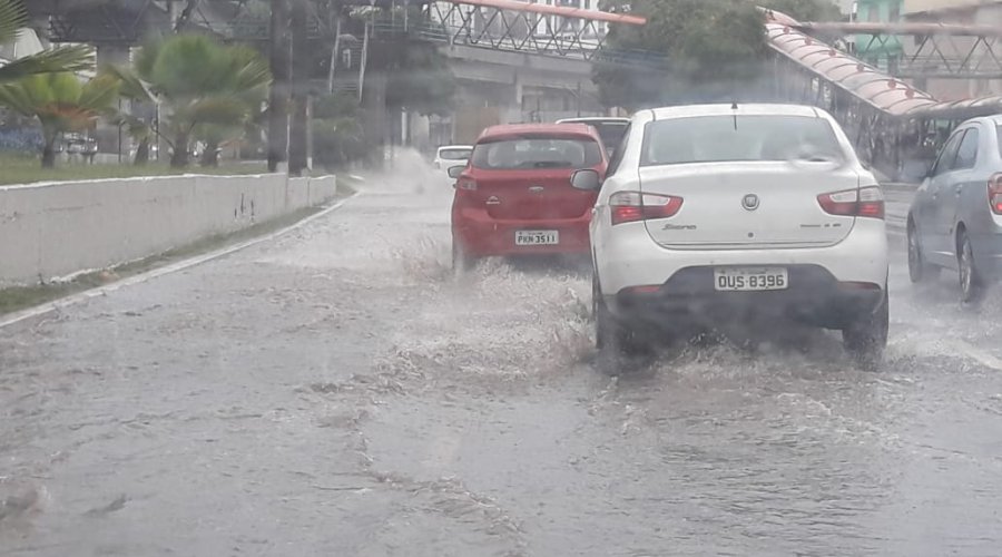 [Com chuvas, Salvador tem pontos de alagamento nesta quarta-feira (28)]