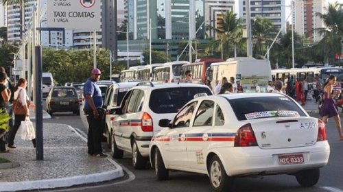 [Bandeira 2: Cobrança de taxa será cobrada a partir de dezembro e será opcional entre taxistas ]