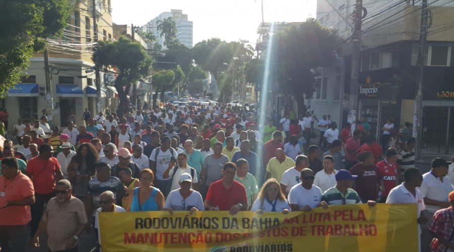 [“ Estamos vivendo uma ditadura do transporte, onde o governo quer ditar o que a população tem que fazer”, diz Jobson Barbosa ]