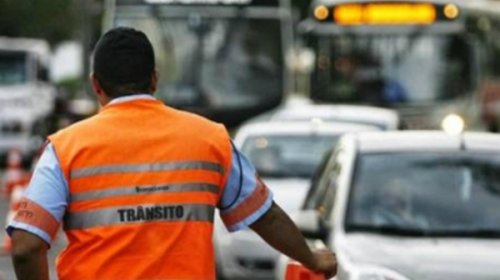 [Atenção! Transalvador altera tráfego no Centro para Caminhada do Samba]