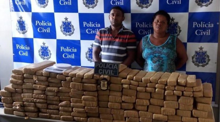 [Casal é preso com 128 quilos de maconha em Ilhéus]