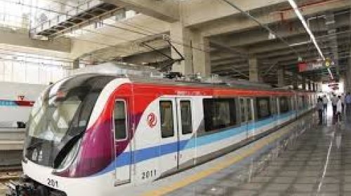 [Metrô reduz intervalo entre os trens e amplia horário de atendimento para o Natal]