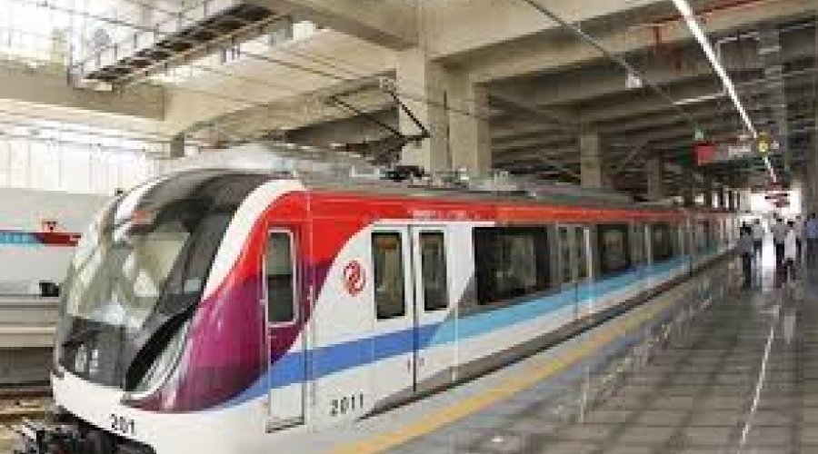 [Metrô reduz intervalo entre os trens e amplia horário de atendimento para o Natal]