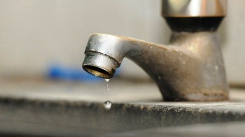 [Mais uma vez a Embasa deixa moradores de Perambués sem água ]