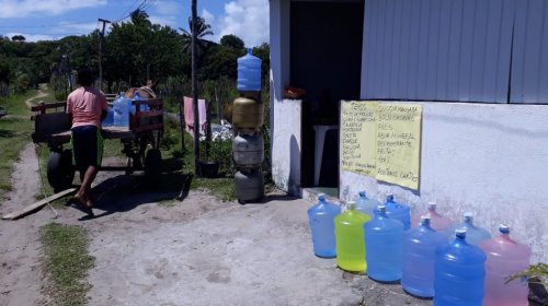 [Moradores de Boipeba trancam reservatório da Embasa em protesto por falta de água há sete dias]
