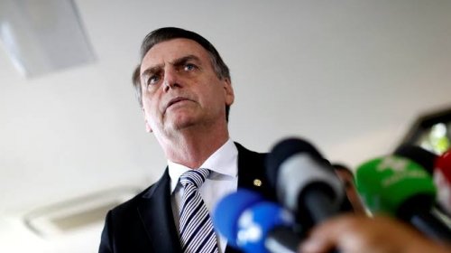 [Bolsonaro diz que vai rever auxílio-reclusão concedidos a familiares de presos]