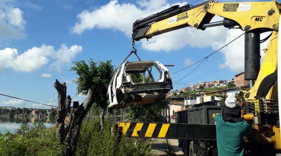 [Prefeitura remove mais de mil sucatas em logradouros públicos no ano passado]