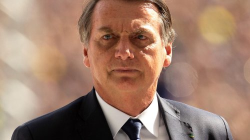 [Equipe de Bolsonaro estuda idade mínima de 45 anos para aposentadoria de militares]