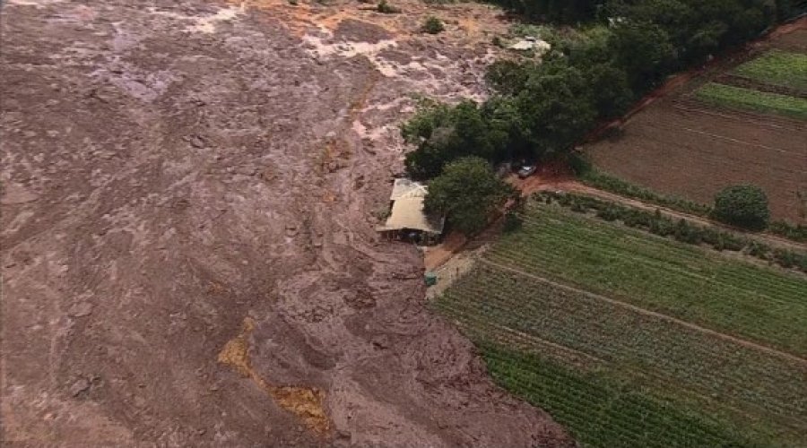 [Barragem da mineradora Vale se rompe em Brumadinho em BH]