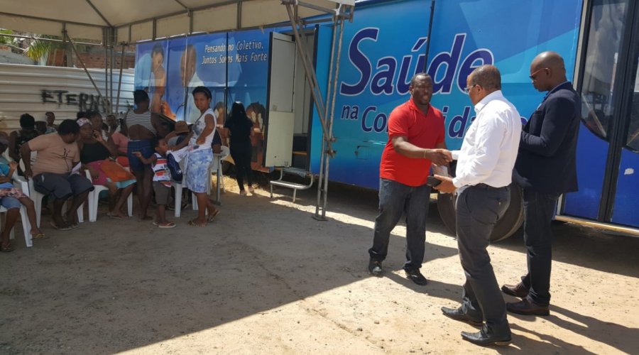 [Vereador Suíca participa da Feira de Serviços em comemoração ao aniversário de Nova Constituinte]
