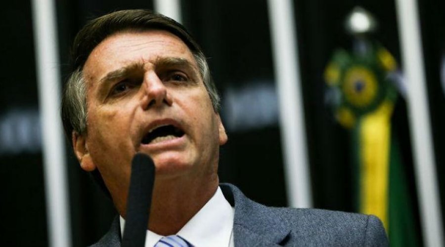 [Datafolha: brasileiros acreditam que Bolsonaro vai beneficiar mais políticos e indústria]