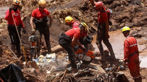 [Defesa Civil atualiza lista em Brumadinho: são 276 desaparecidos e 84 mortos]