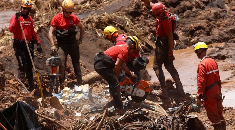 [Defesa Civil atualiza lista em Brumadinho: são 276 desaparecidos e 84 mortos]