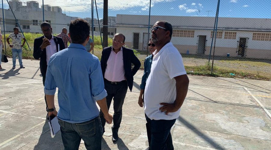 [Suíca visita Centro Social Urbano de Pernambués, “para mim é o Centro Social mais belo e o maior da Bahia]