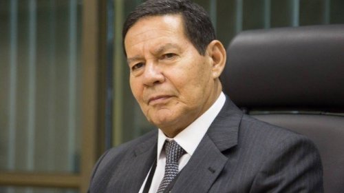 [Bolsonaro quer aprovar previdência até agosto, diz Mourão]