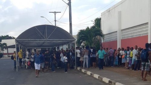 [Absurdo: último dia de recadastramento biométrico tem grandes filas em Lauro de Freitas]