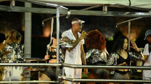 [Pré-Carnaval: Léo Santana comanda Pipoco nesta terça]