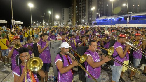[Hoje tem pré-Carnaval com 23 atrações na Barra]