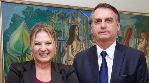 [Bolsonaro escolhe Joice Hasselmann como líder do governo no Congresso]