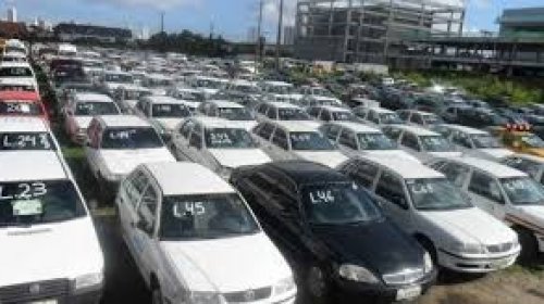 [139 veículos serão leiloados pela Transalvador]