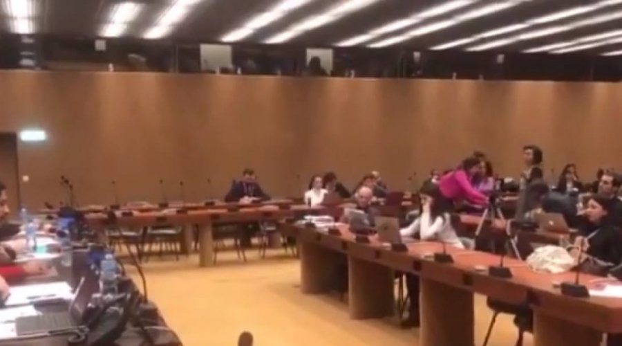 [Bate boca entre Jean Wyllys e embaixadora brasileira marca debate da ONU]