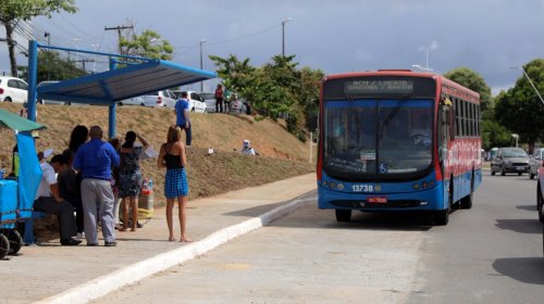 [Município tem prejuízo de R$ 100 mil com recuperação de abrigos de ônibus]