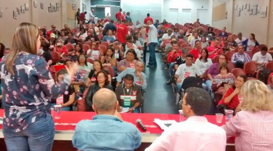 [Centrais sindicais fazem ato contra Reforma da Previdência na Rótula do Abacaxi]