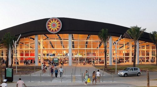 [Shopping de Salvador anuncia liquidação com desconto de até 80%]